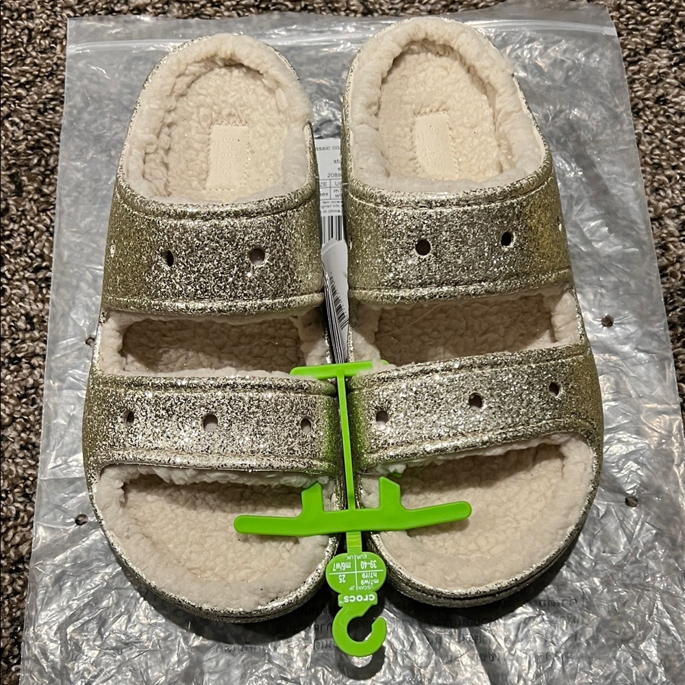CROCS Women's Sparkling Gold Lined Sandals